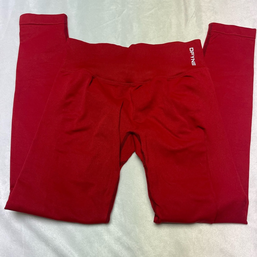 NWOT DFYNE impact leggings